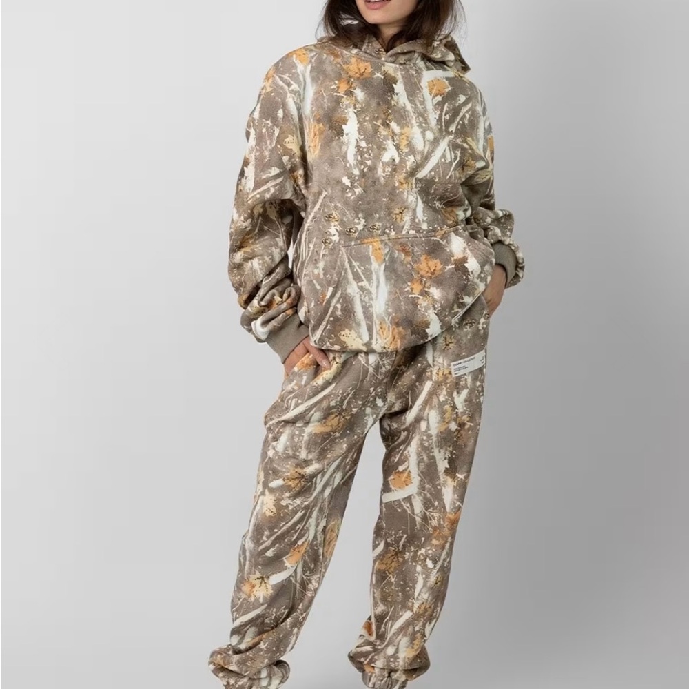 New Comfrt XS Camo Sweatpants